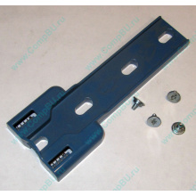 Синий пластмассовый фиксатор-защёлка HP 224981-001 для 5.25" устройств в HP ML370 (Петропавловск-Камчатский)